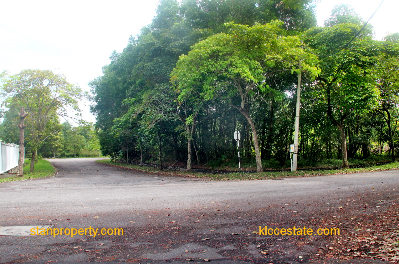 Putra Heights Bungalow Land