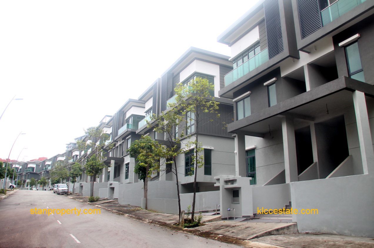 Desa Hill Villas For Sale