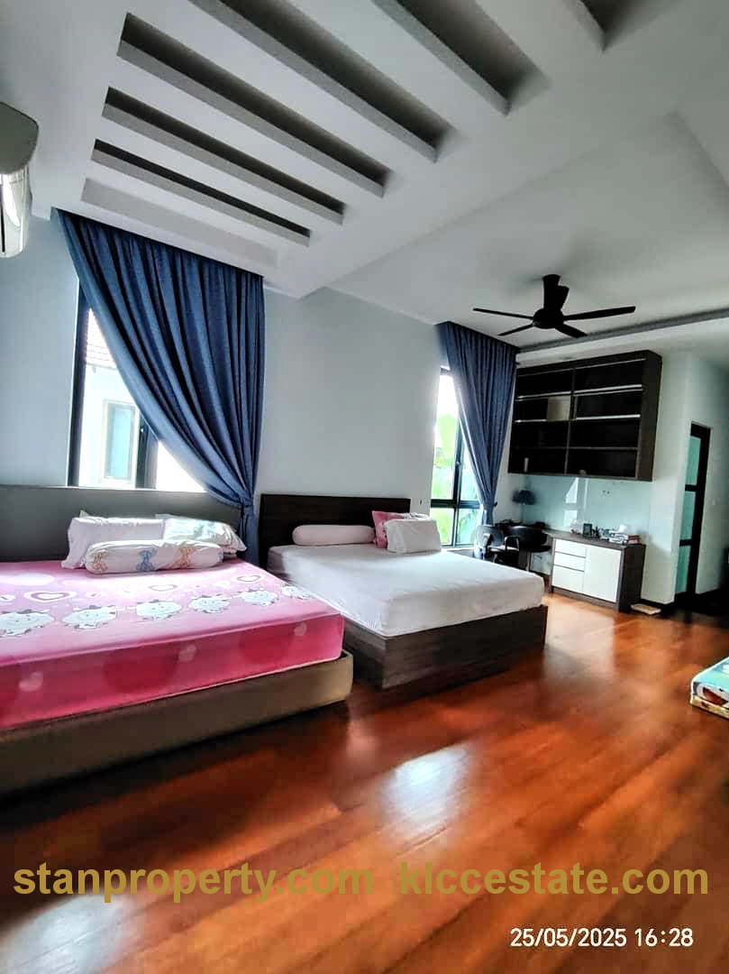 Seri Kembangan Bungalow