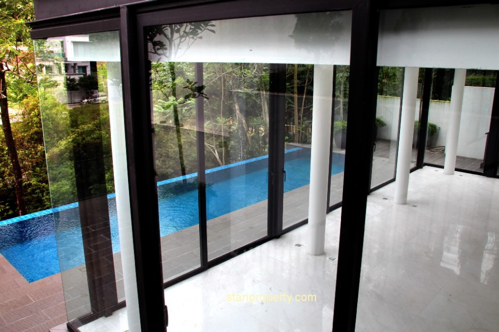 Stanproperty Tropical Villa