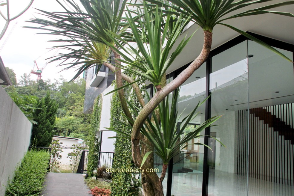 Stanproperty Tropical Villa