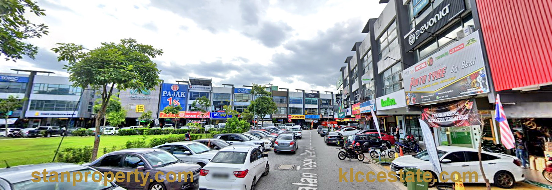 Corner Shop Medan Niaga Tasik Damai