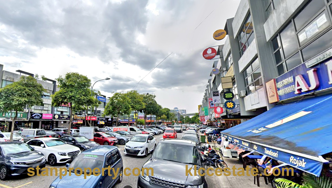 Corner Shop Medan Niaga Tasik Damai