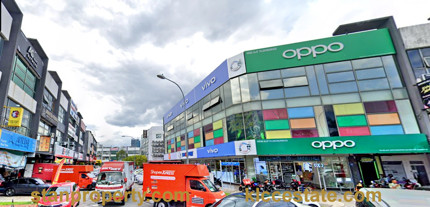 Corner Shop Medan Niaga Tasik Damai