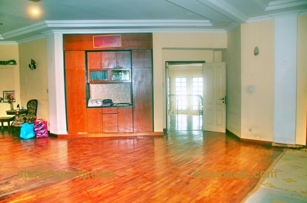 Stanproperty Tropical Villa